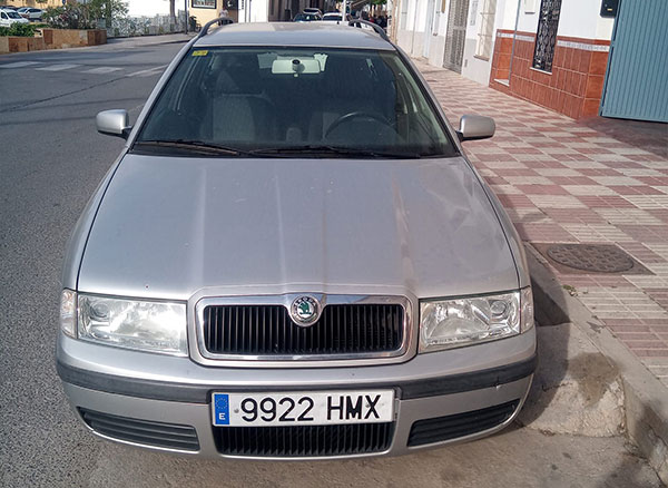 venta-de-auto-Skoda-Octavia- 1.6-i- 110cv-en-alahurin-el-grande